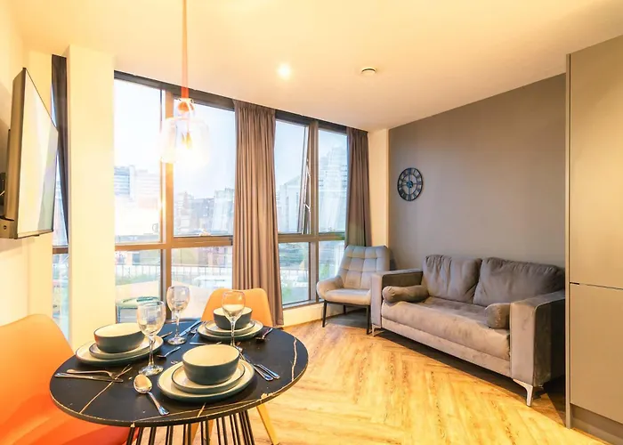 Stunning 2Bed Flat In Central Location W Security