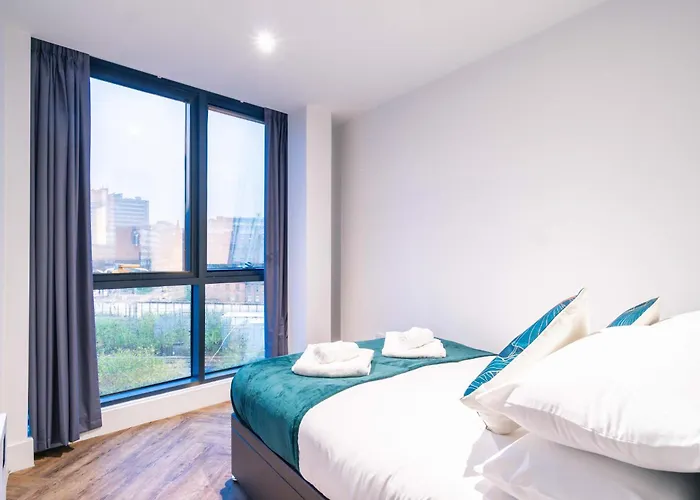 Stunning 2Bed Flat In Central Location W Security